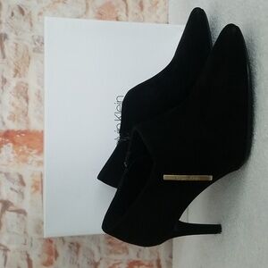 New Calvin Klein Jeans Suede Shooties